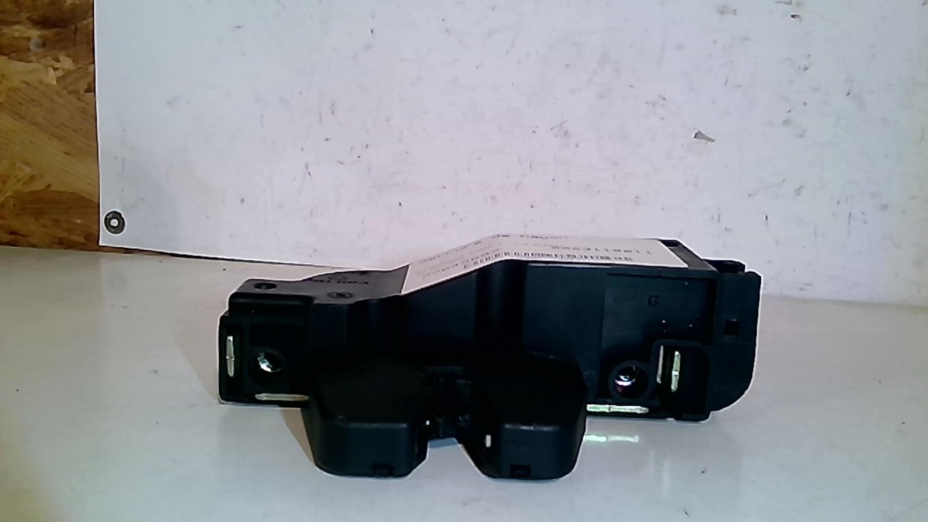 Serrure de hayon CITROEN C2 PHASE 1 Diesel - 1