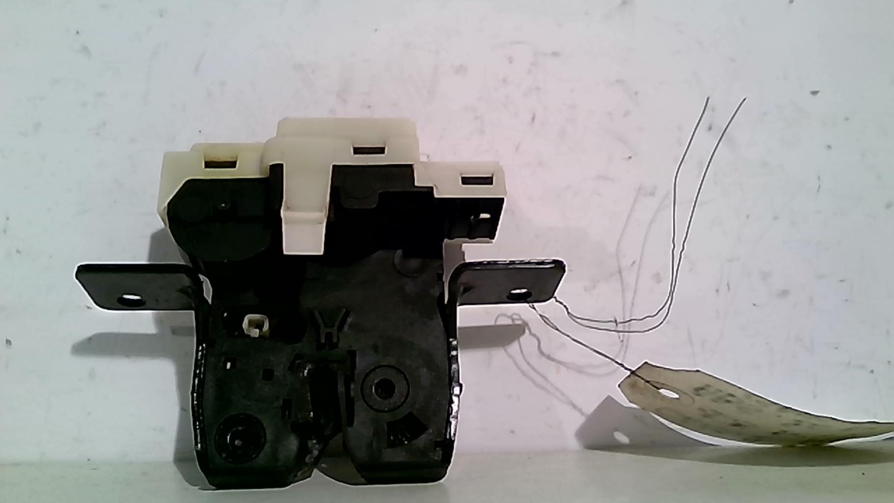 Serrure de hayon RENAULT SCENIC 2 PHASE 1 Diesel - 1