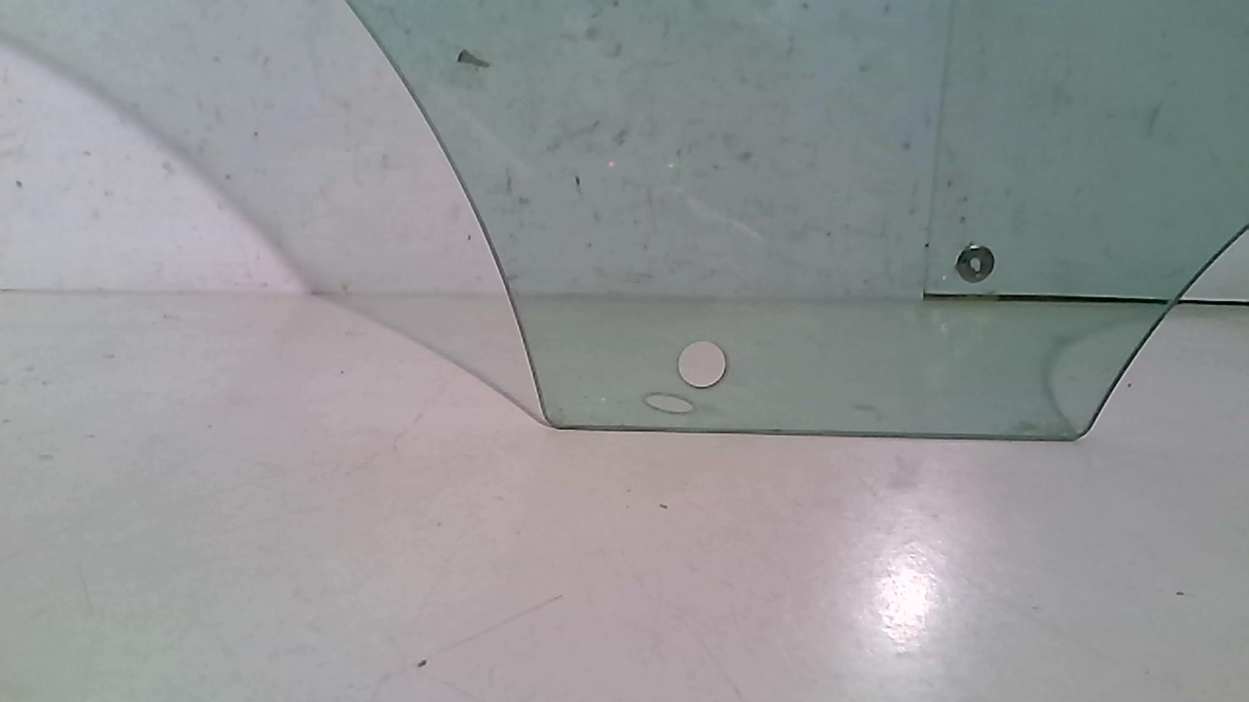 Vitre arriere droit RENAULT MEGANE 2 PHASE 1 Essence - 1