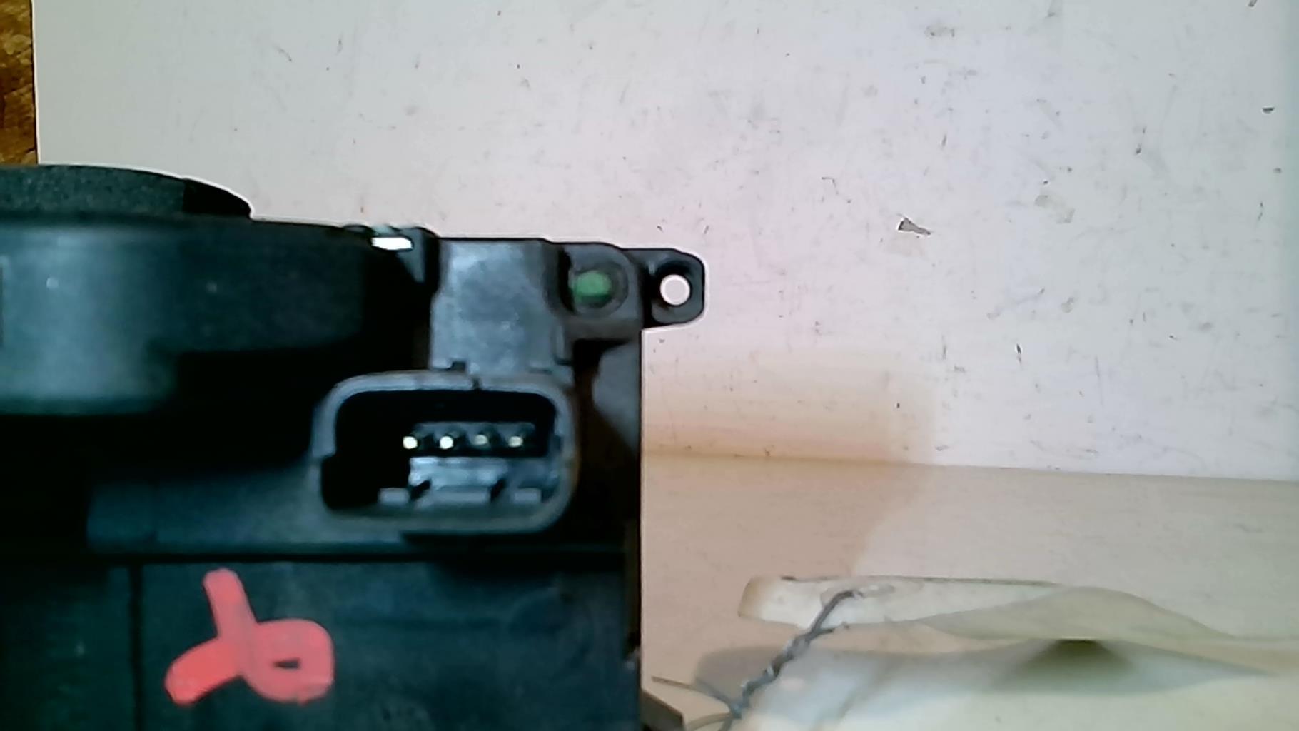 Serrure avant droit RENAULT CLIO 3 PHASE 1 Diesel - 1