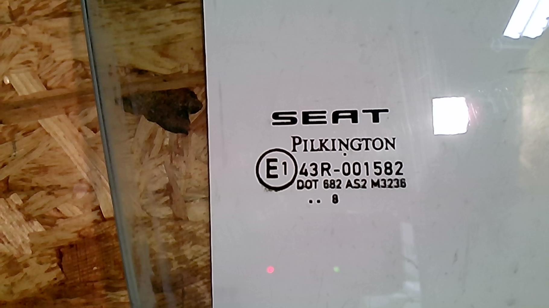 Vitre avant droit SEAT LEON 2 PHASE 1 Diesel - 1