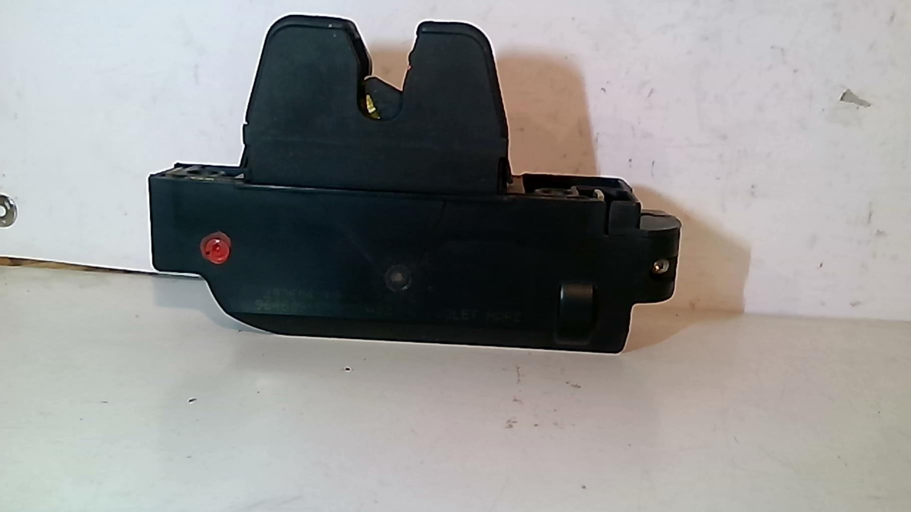 Serrure de hayon PEUGEOT 206 PHASE 2 BREAK Essence - 1