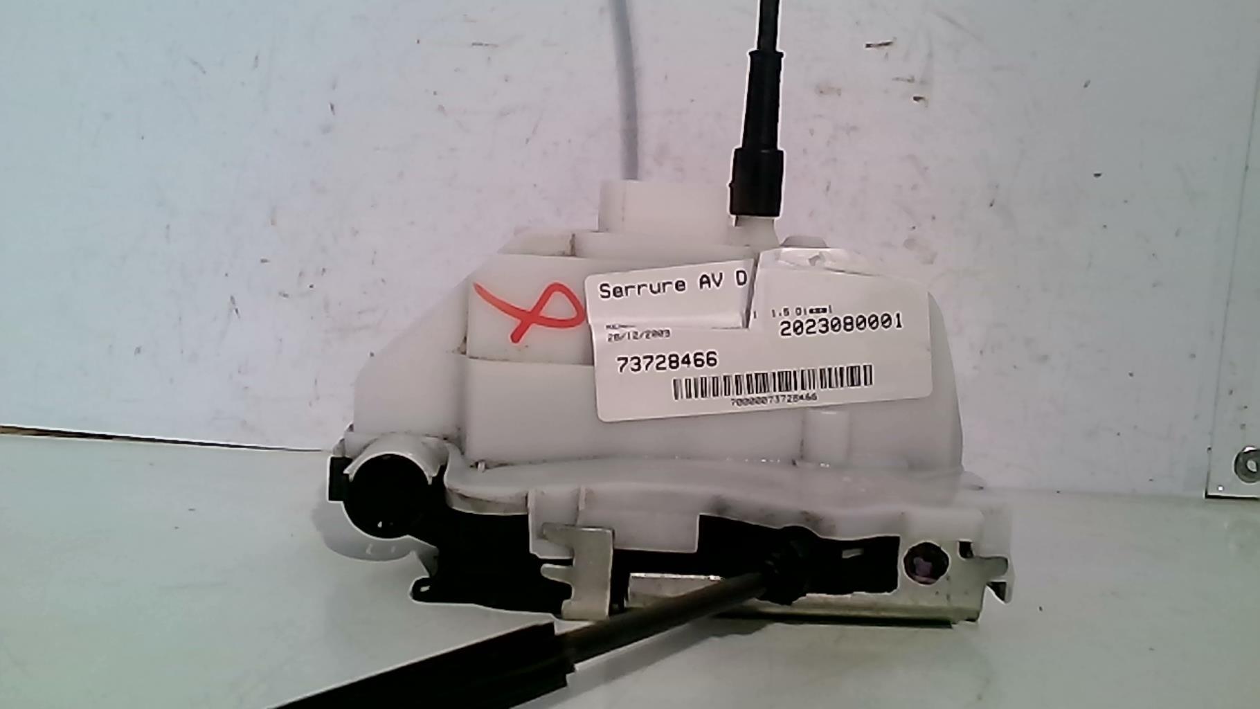Serrure avant droit RENAULT TWINGO 2 PHASE 1 Diesel - 1
