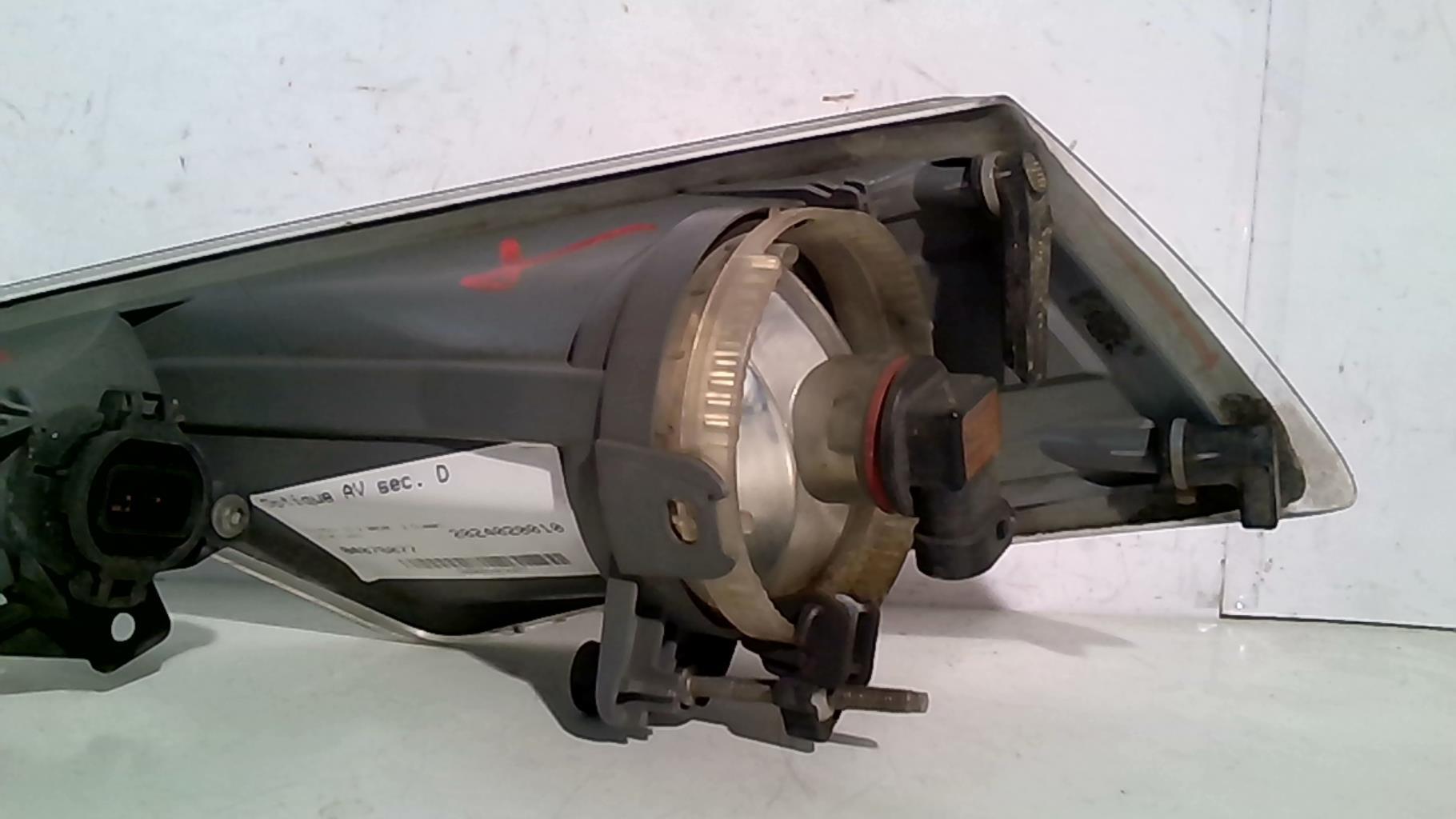 Optique avant secondaire droit (feux)(clignotant) CITROEN C5 2 BREAK Diesel - 1