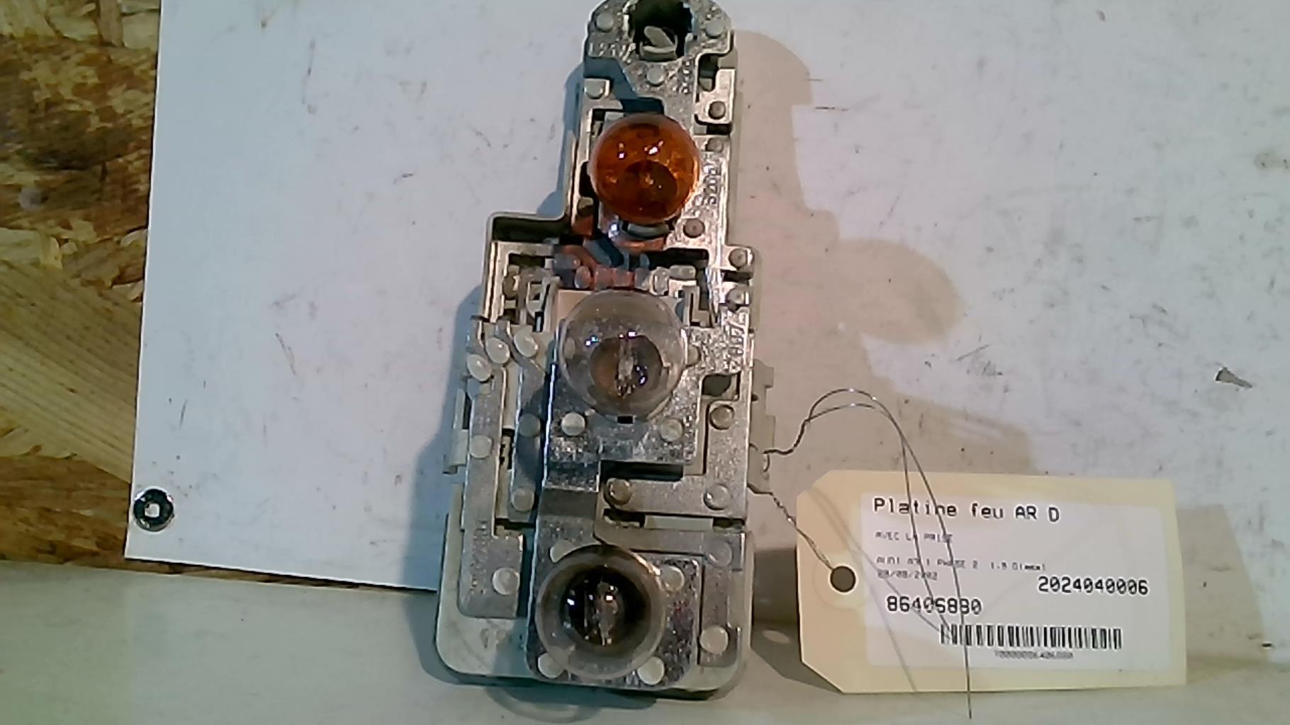 Platine feu arriere droit AUDI A3 1 PHASE 2 Diesel - 1