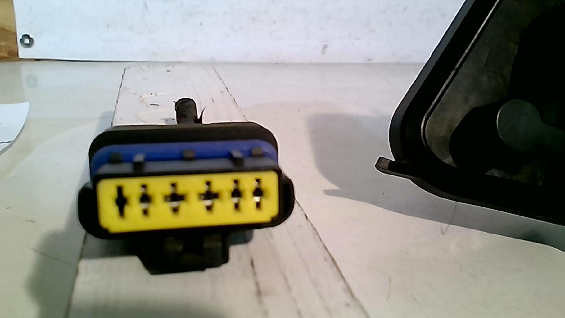 Platine feu arriere droit RENAULT CLIO 3 PHASE 1 Diesel - 1