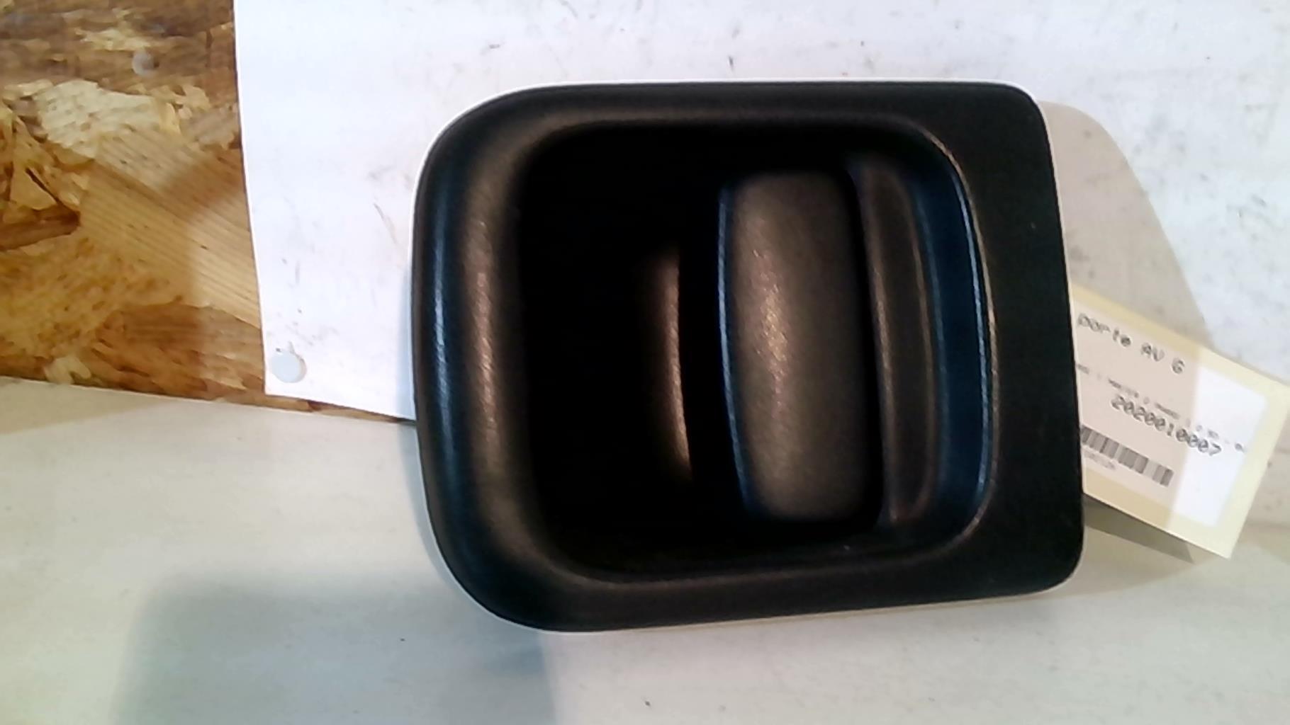 Poignee porte avant gauche RENAULT MASTER 2 PHASE 1 Diesel - 1