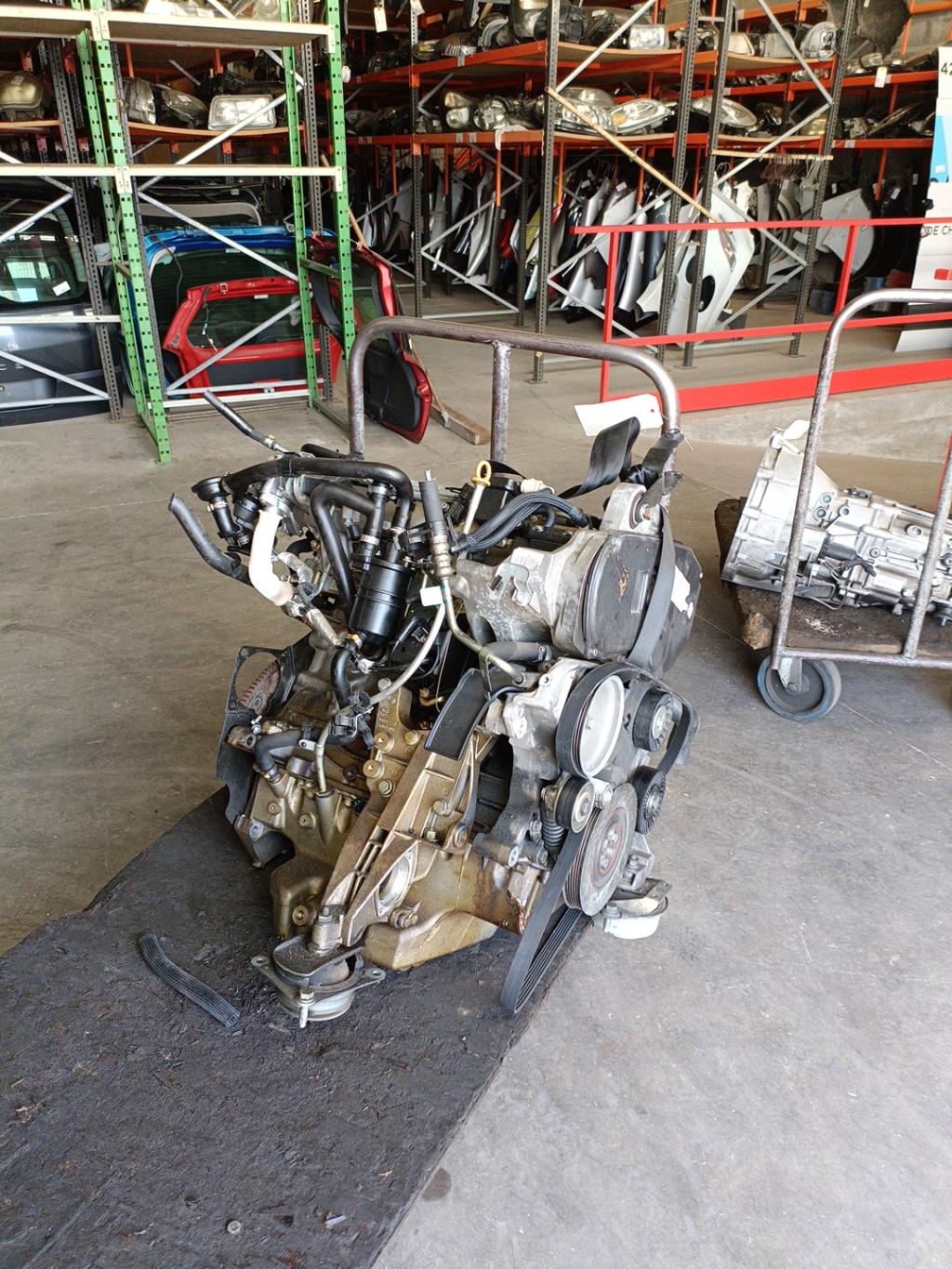 Moteur ALFA ROMEO 166  - 1