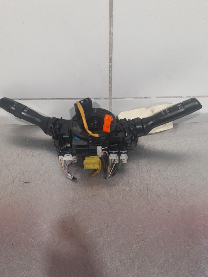 Commodo d'essuie glaces TOYOTA YARIS 2 PHASE 1  - 1
