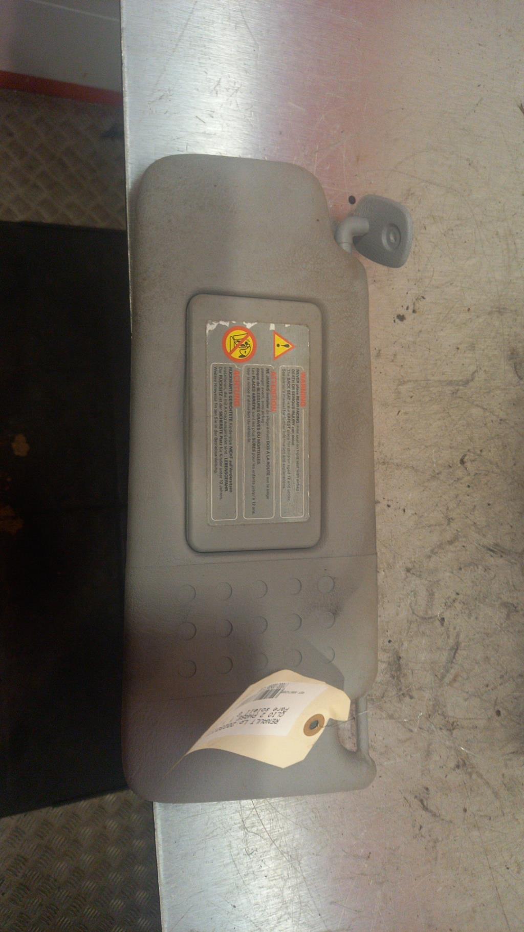 Pare soleil gauche RENAULT CLIO 2 PHASE 1 Essence - 1