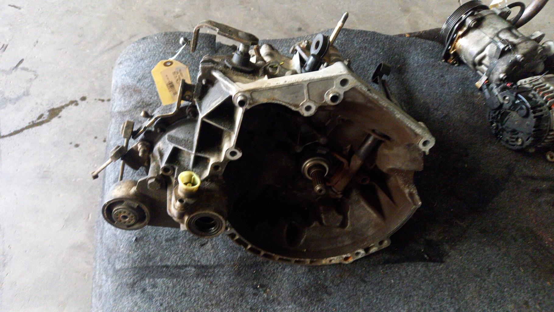 Boite de vitesses PEUGEOT 106 PHASE 2 Essence - 1