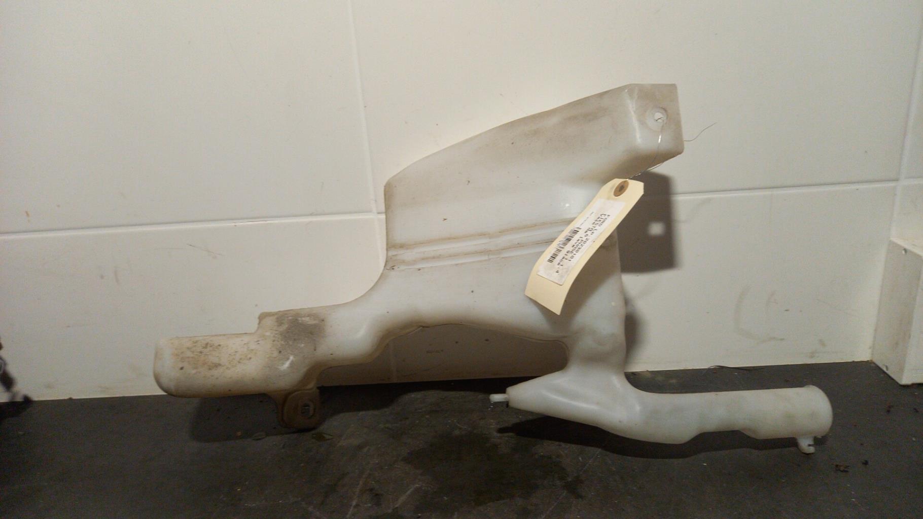 Vase de lave glace FORD FIESTA 6 PHASE 1  - 1