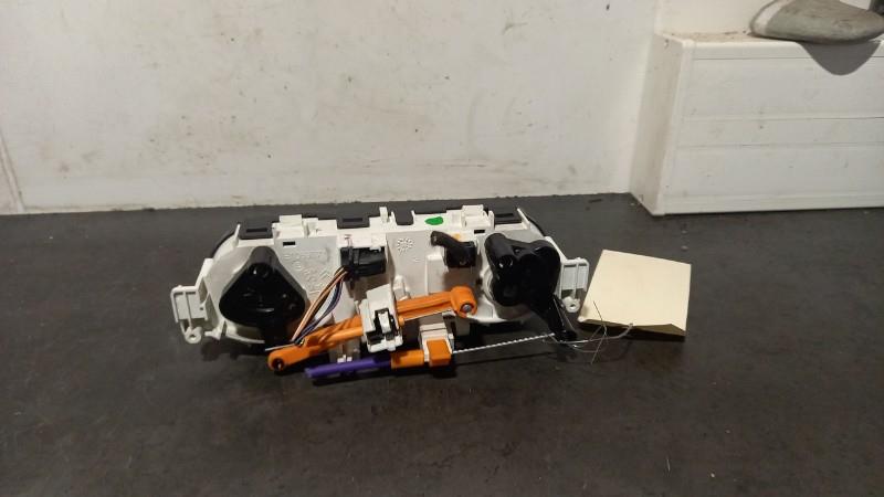 Commande chauffage PEUGEOT 208 1  - 1