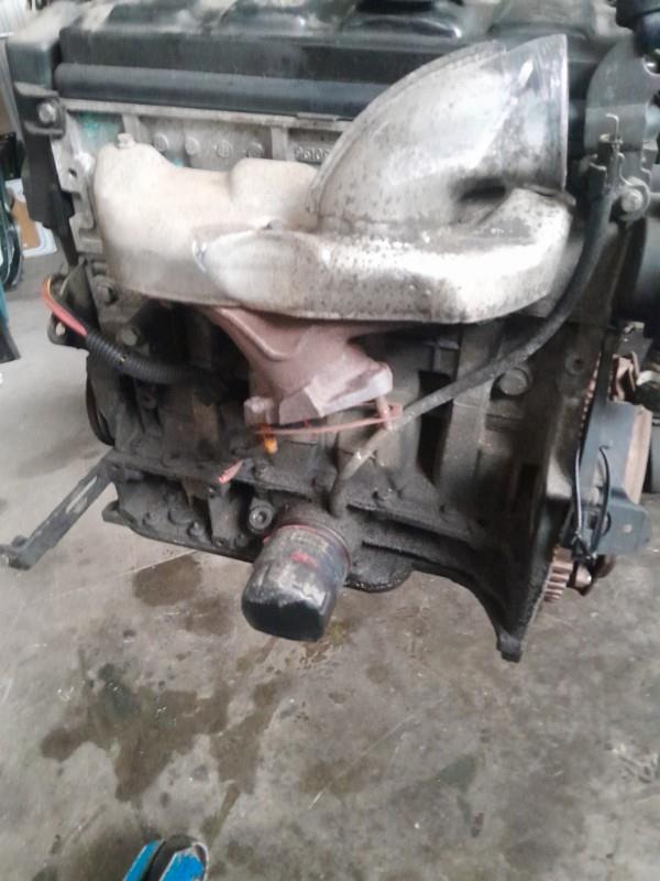 Moteur PEUGEOT 106 PHASE 2 Essence - 1