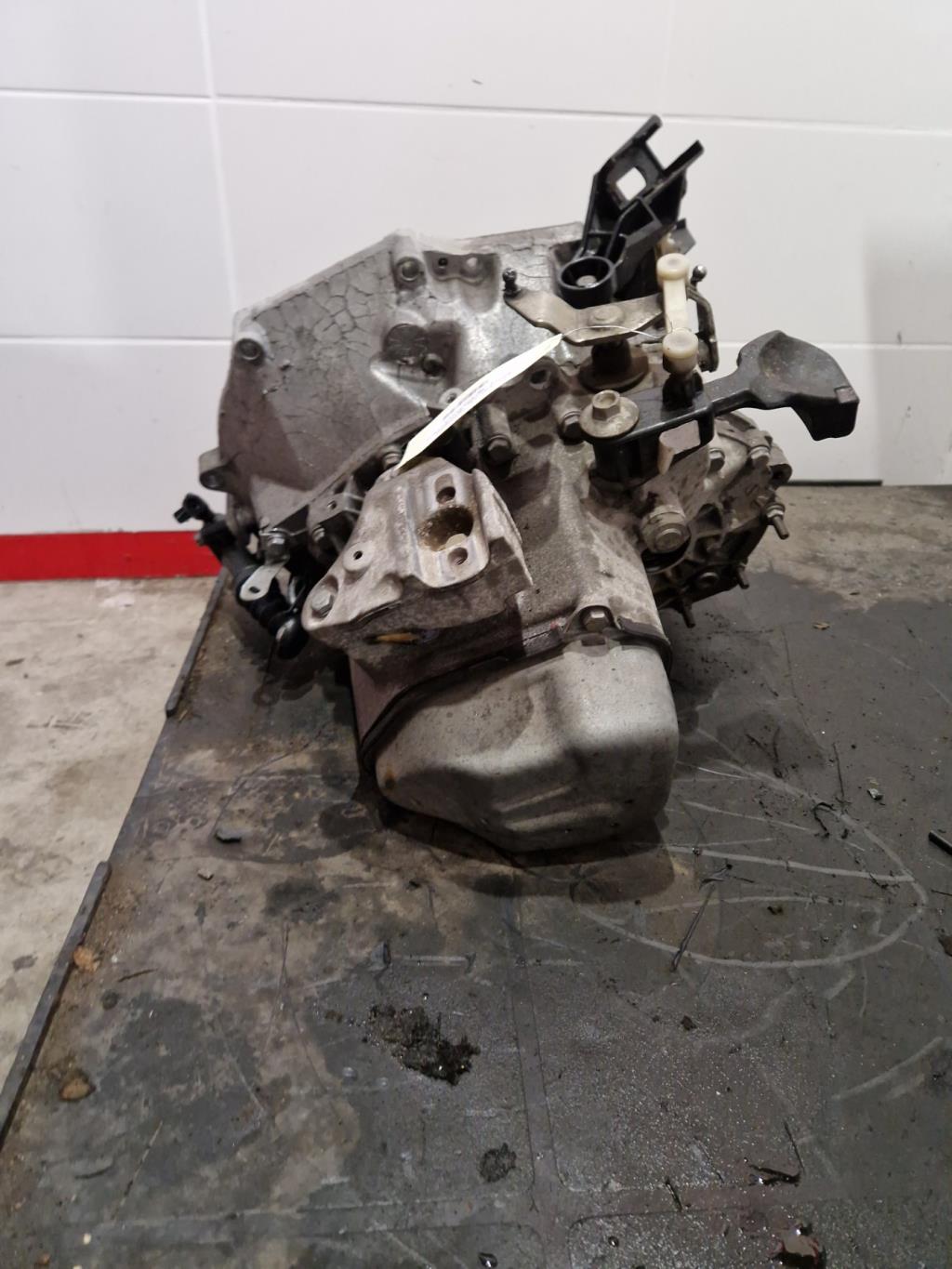 Boite de vitesses PEUGEOT 208 1 PHASE 2 Essence - 1