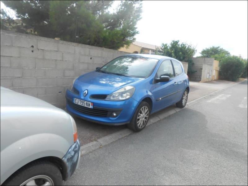 Serrure de hayon RENAULT CLIO 3 PHASE 1 Diesel - 1