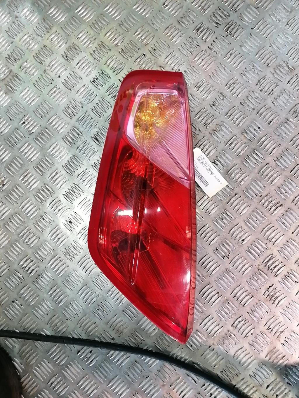 Fanale posteriore principale sinistro (luci) FIAT GRANDE PUNTO Diésel - 1