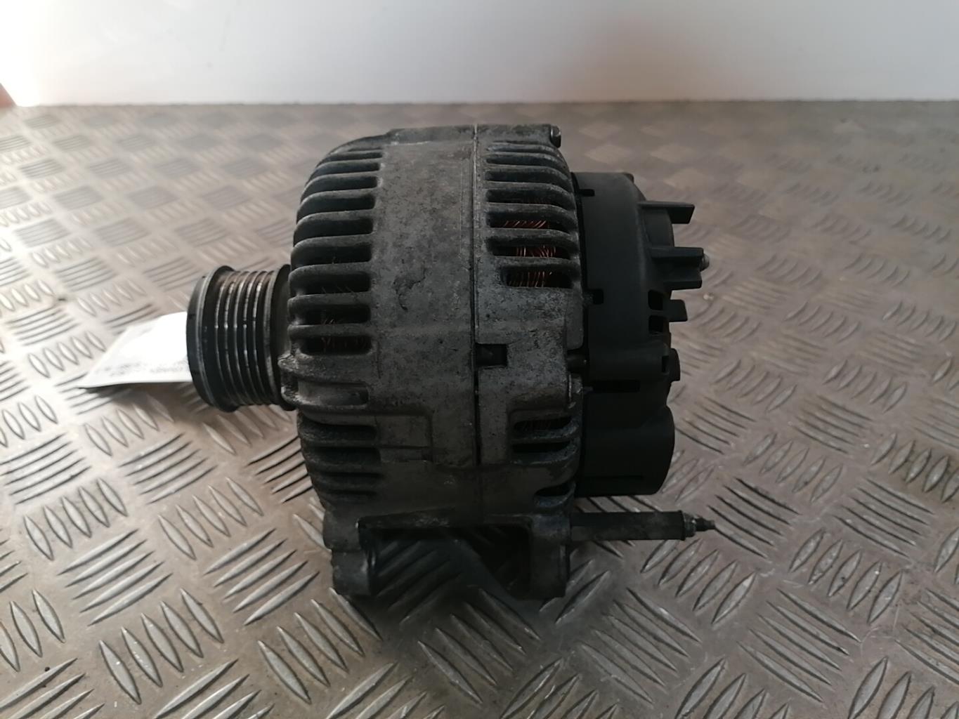 Alternatore VOLKSWAGEN PASSAT 5 BREAK Diésel - 1