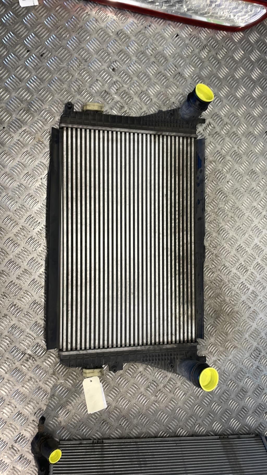 Scambiatore aria (Intercooler) VOLKSWAGEN PASSAT 6 BREAK Diésel - 1