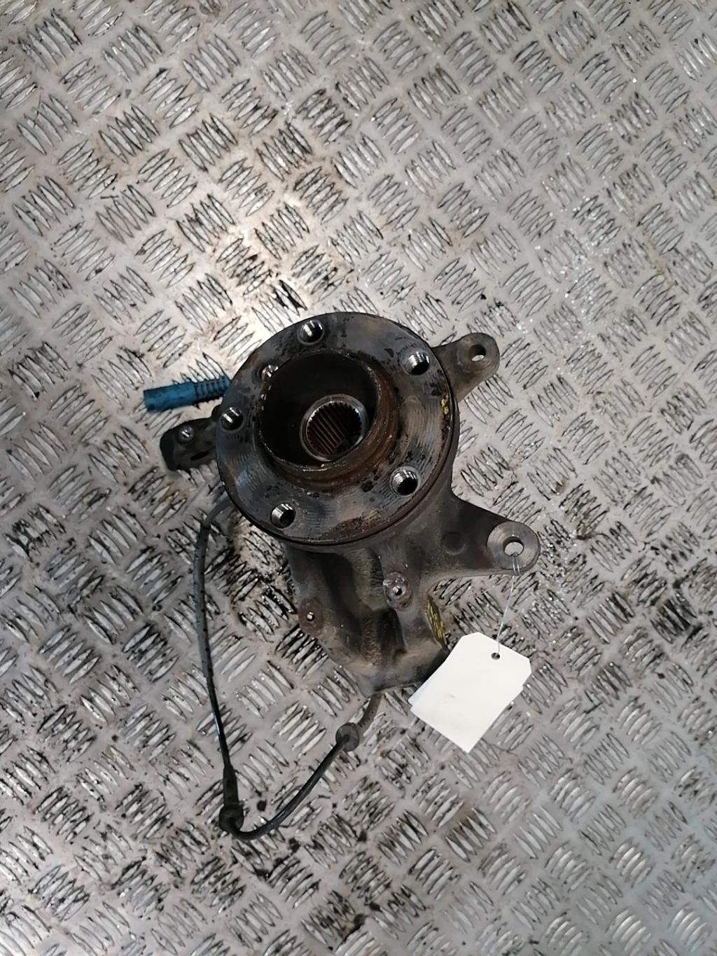 Moyeu avant gauche BMW X3 E83 PHASE 2 Diesel - 1
