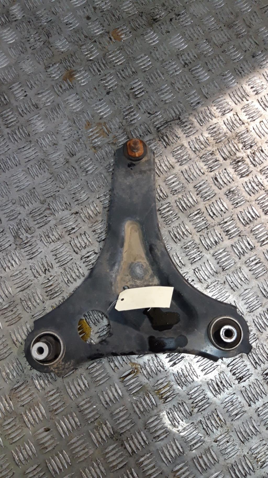 Triangolo anteriore destro RENAULT TWINGO 3 PHASE 1 Gasolina - 1