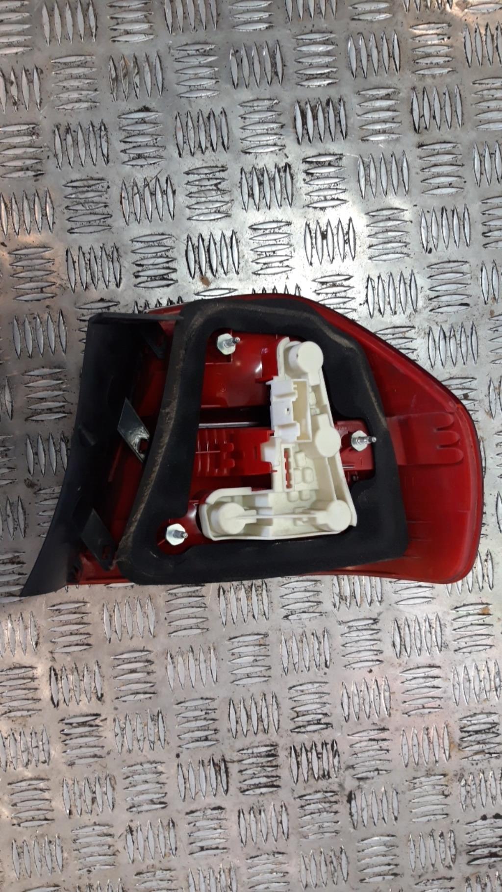 Fanale posteriore principale sinistro (luci) BMW SERIE 3 E90 PHASE 1 Diésel - 1
