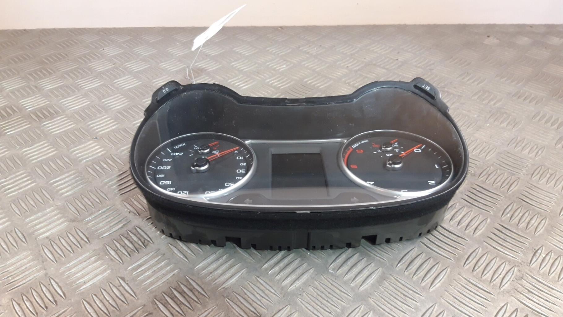 Compteur AUDI A1 1 PHASE 1 Diesel - 1