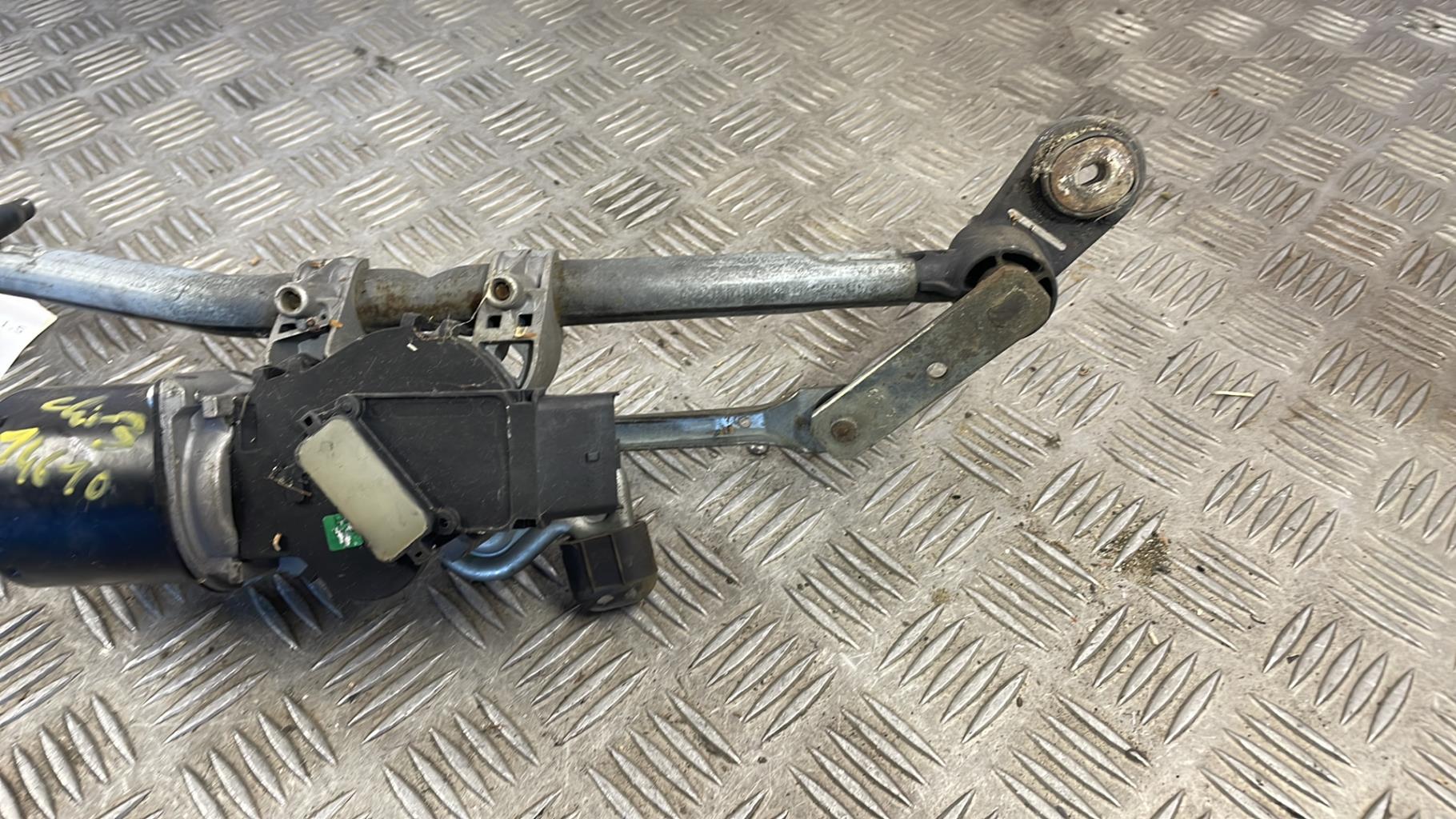 Bras essuie glace avant RENAULT CLIO 3 PHASE 1 BREAK Diesel - 1