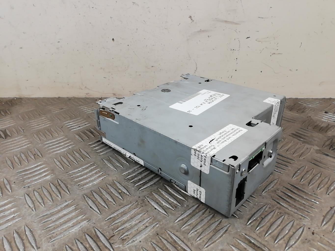 Chargeur CD AUDI A4 2 PHASE 2 Diesel - 1