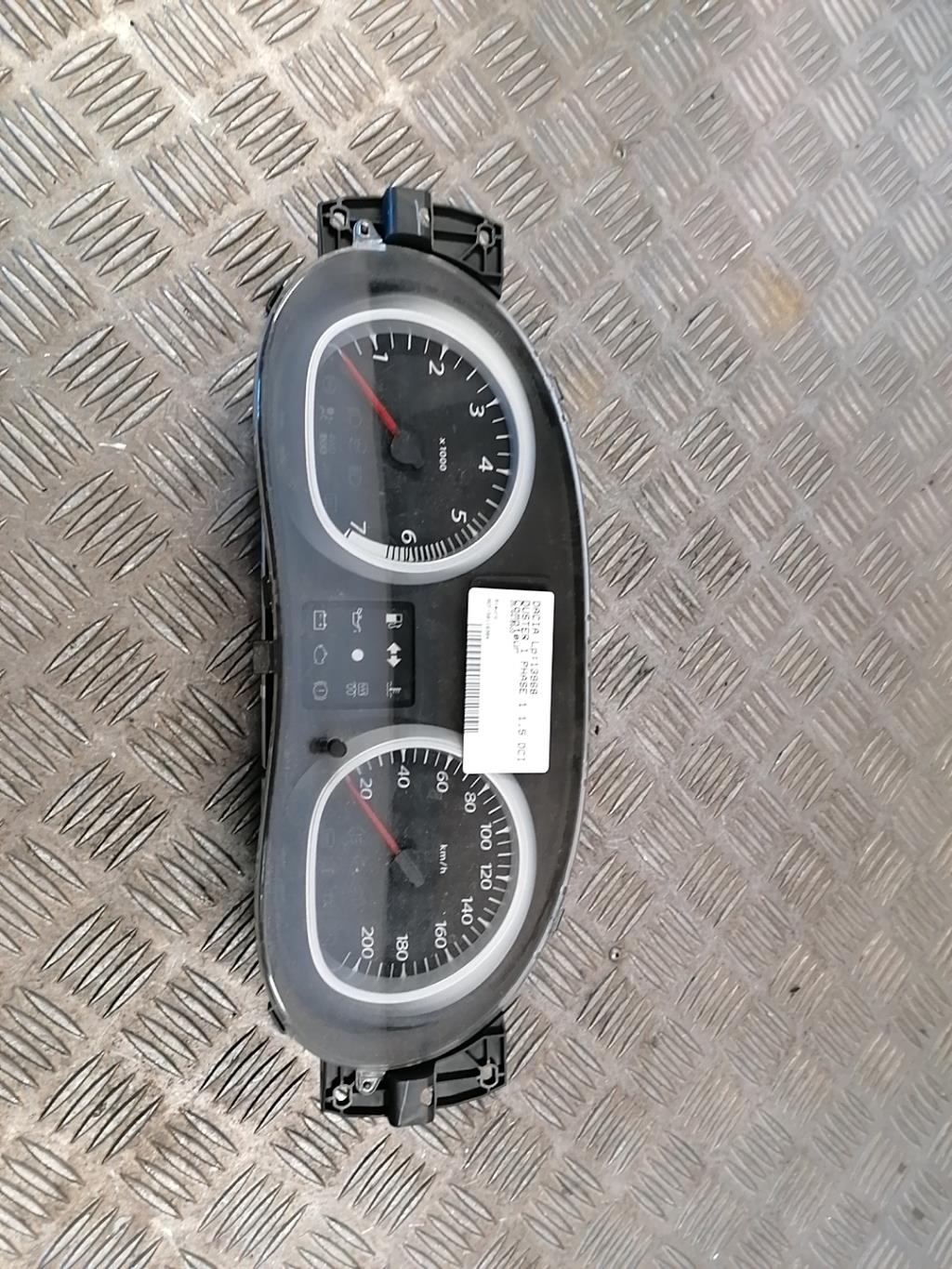 Compteur DACIA DUSTER 1 PHASE 1 Diesel - 1
