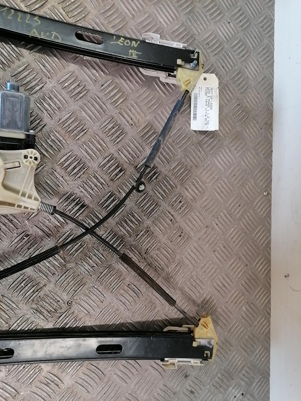 Motore alzacristalli anteriore destro SEAT LEON 3 PHASE 1 Diésel - 1