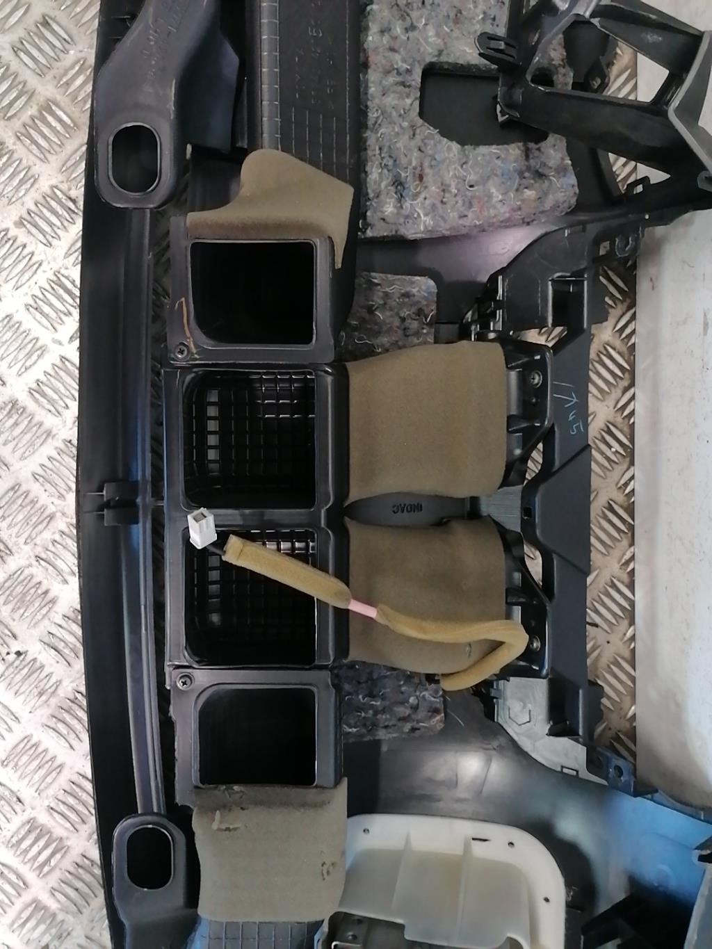 Planche de bord complete TOYOTA RAV4 3 PHASE 1 Diesel - 1