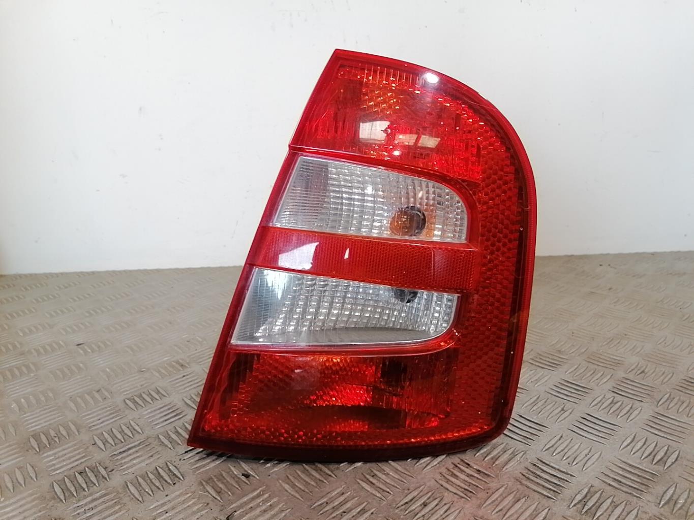 Fanale posteriore principale destro (luci) SKODA FABIA 1 PHASE 1 Gasolina - 1