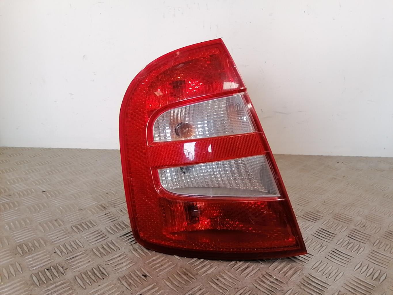 Fanale posteriore principale sinistro (luci) SKODA FABIA 1 PHASE 1 Gasolina - 1