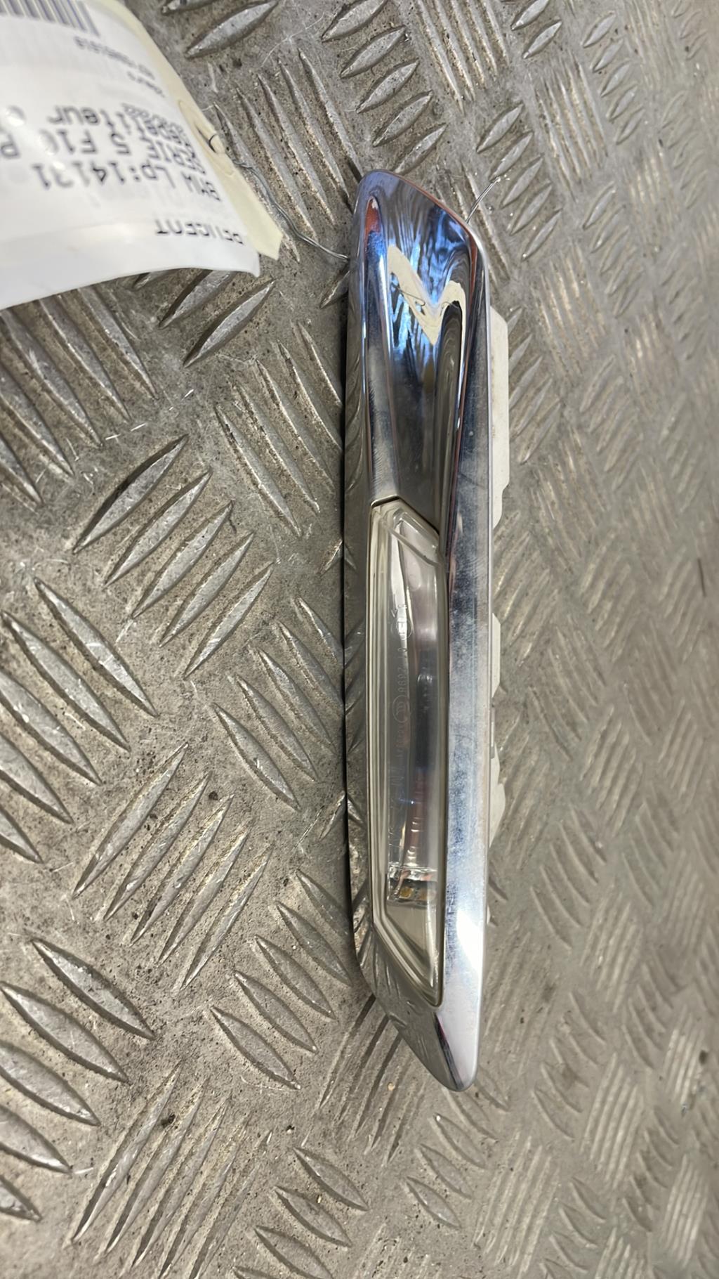 Ripetitore lampeggiante anteriore destro (Luci) BMW SERIE 5 F10 PHASE 1 Diésel - 1