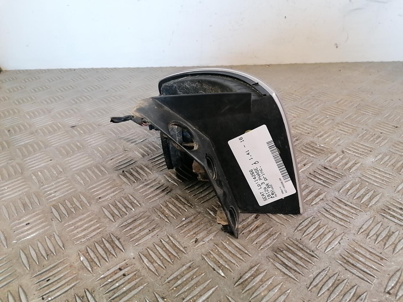 Fanale posteriore principale destro (luci) SEAT IBIZA 3 PHASE 1 Gasolina - 1