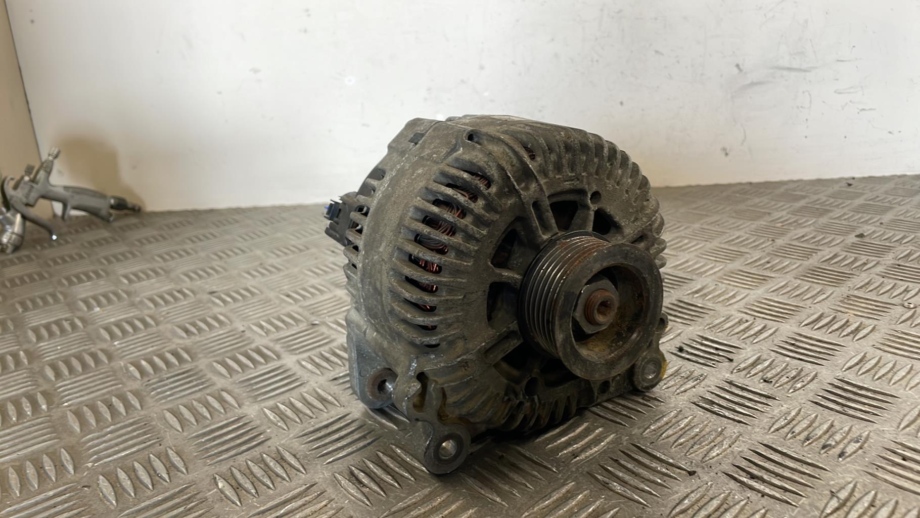 Alternatore VOLKSWAGEN TOUAREG 1 PHASE 1 Diésel - 1