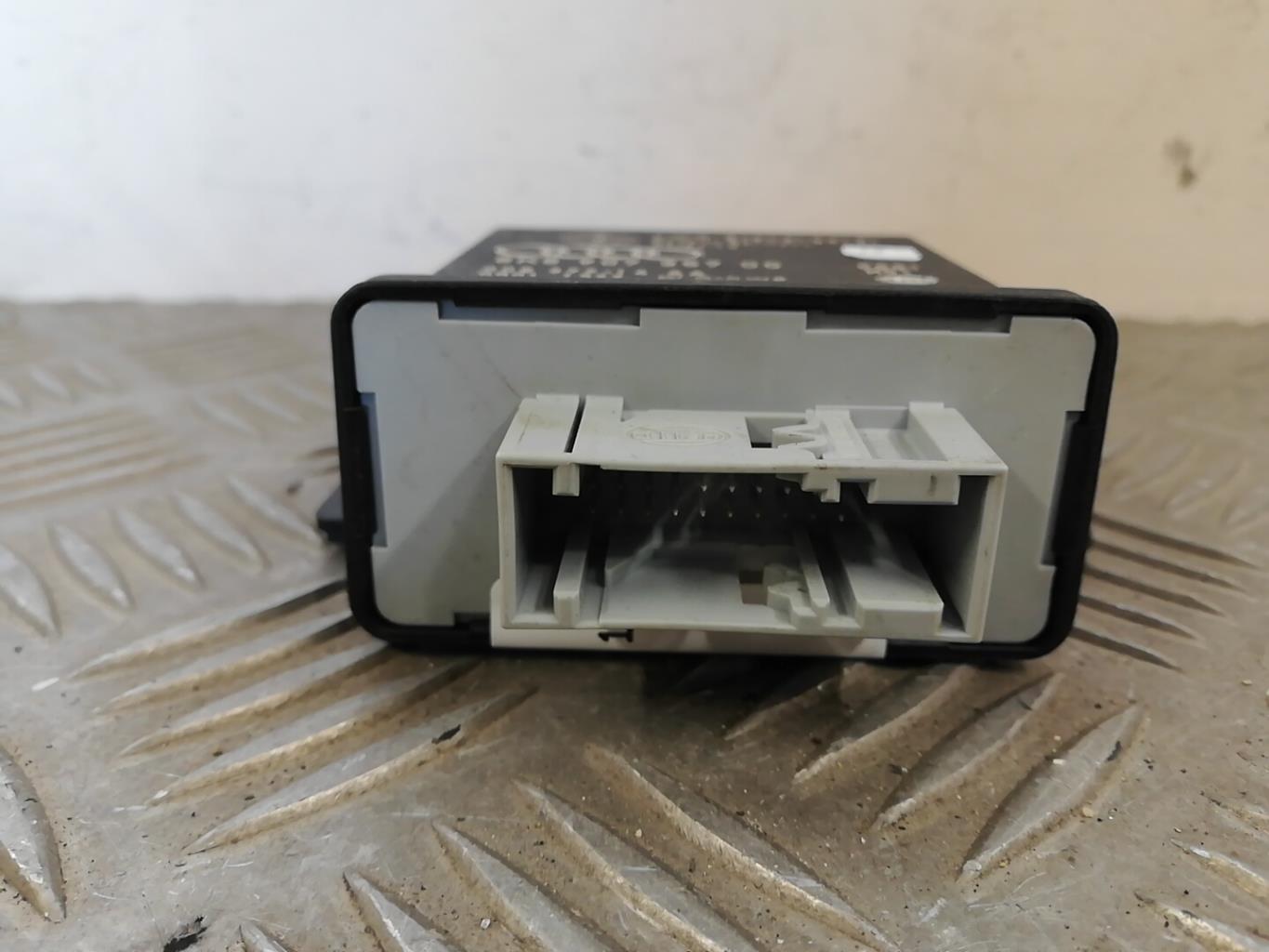 Module électronique AUDI A4 3 PHASE 1 Diesel - 1