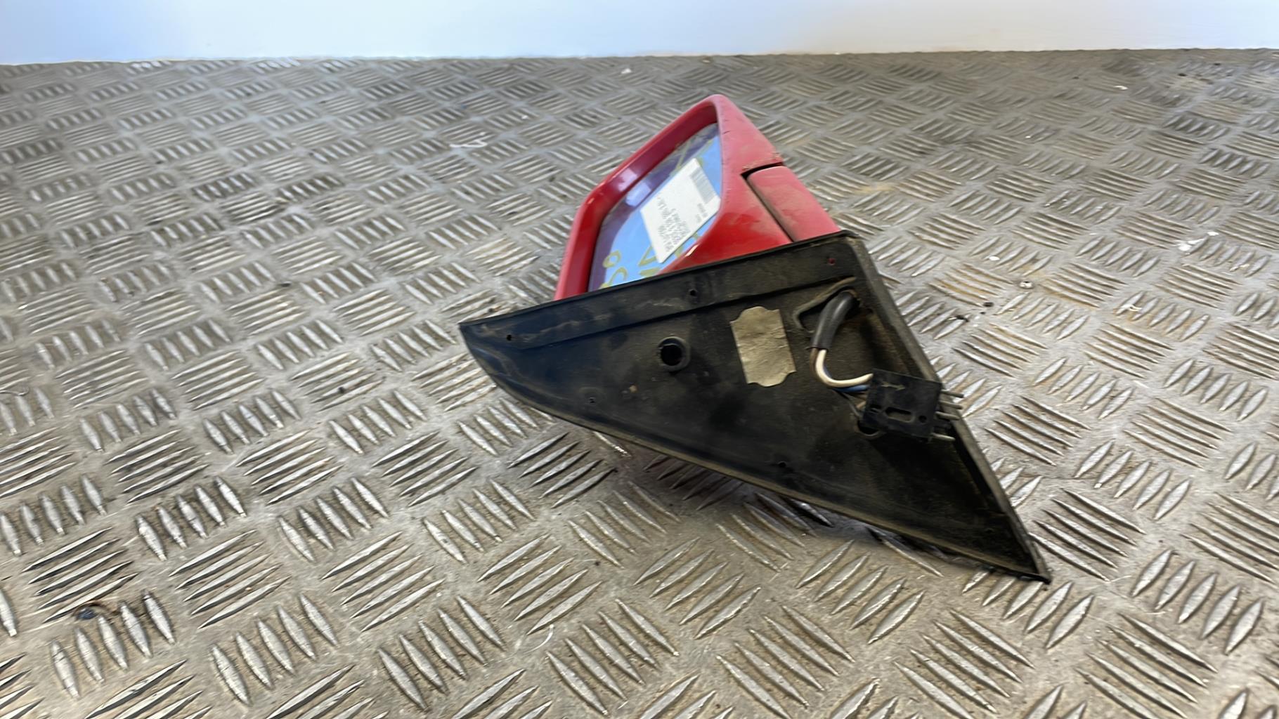 Retrovisor derecho BMW SERIE 3 E30 Gasolina - 1