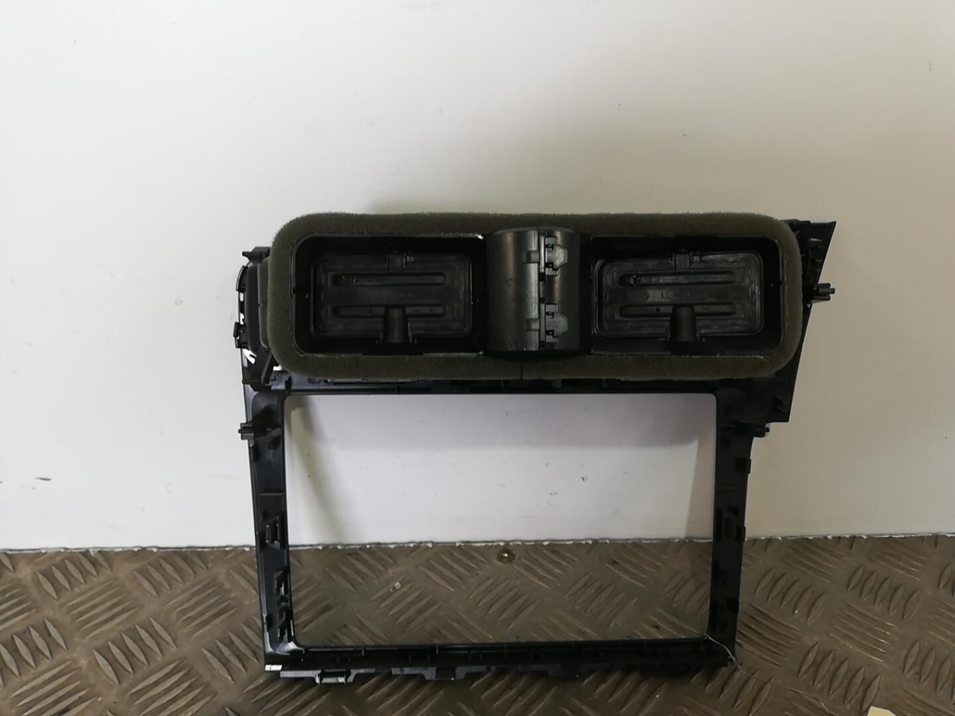 Bocchetta aerazione cruscotto VOLKSWAGEN GOLF 7 PHASE 2 Gasolina - 1