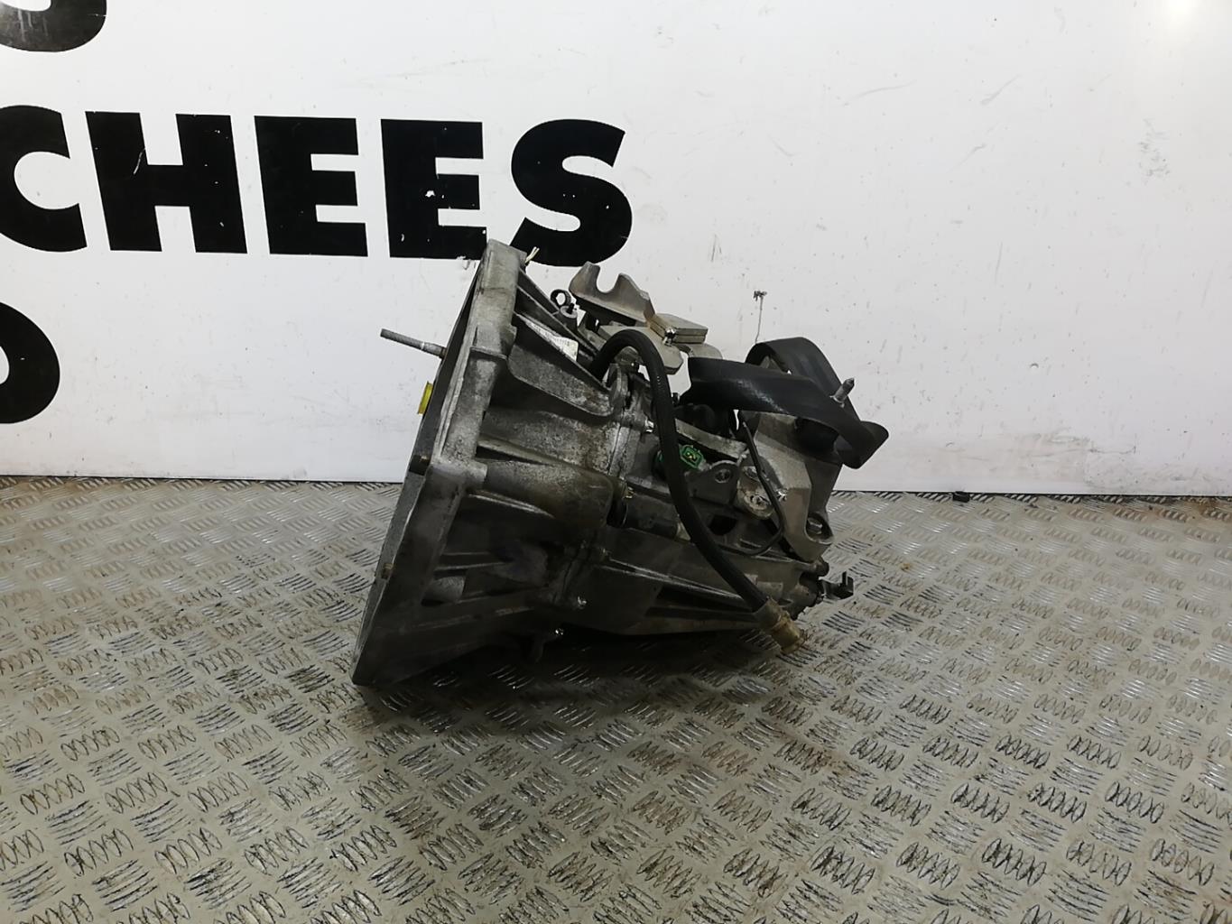 Boite de vitesses DACIA DUSTER 1 PHASE 1 Diesel - 1