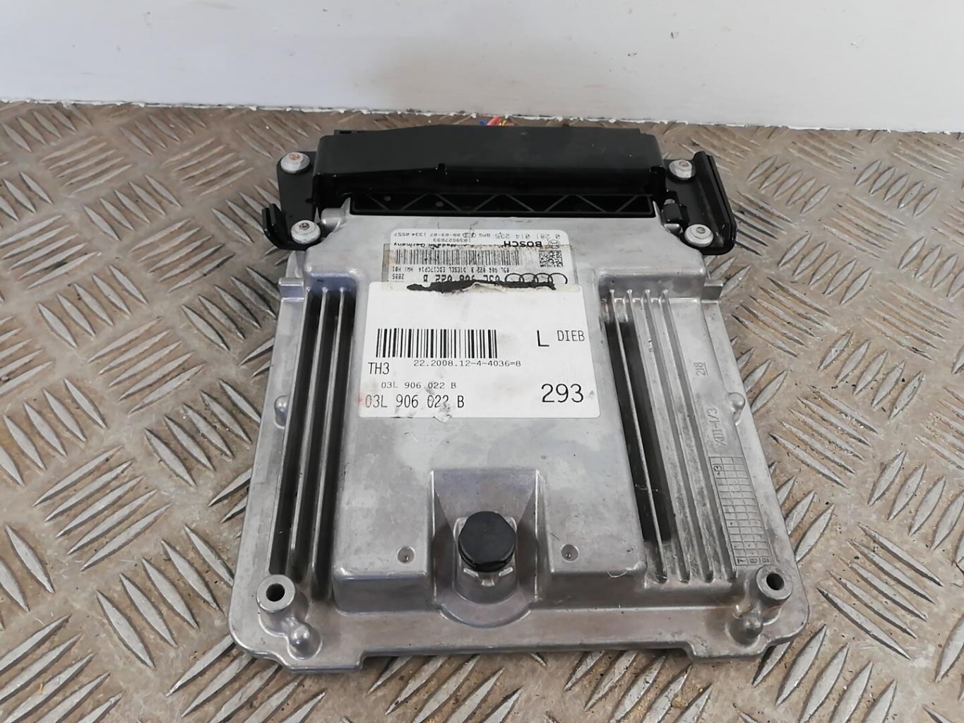 Centralina motore AUDI A4 3 PHASE 1 Diésel - 1