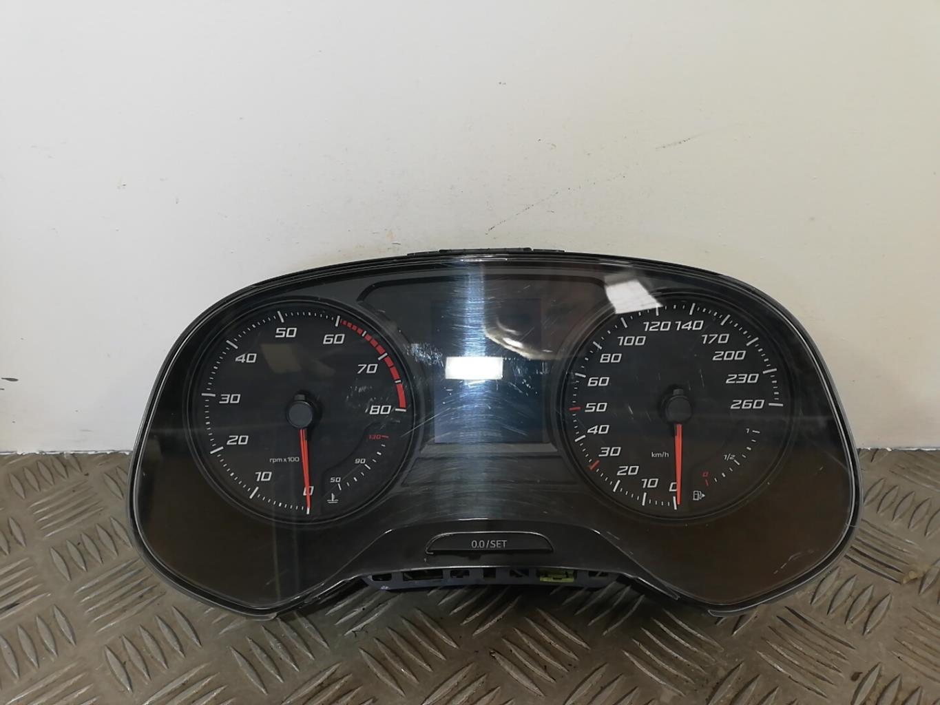 Compteur SEAT LEON 3 PHASE 1 Essence - 1