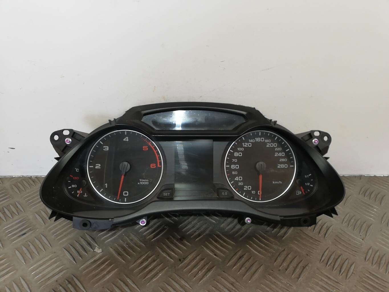 Compteur AUDI A4 3 PHASE 1 Diesel - 1