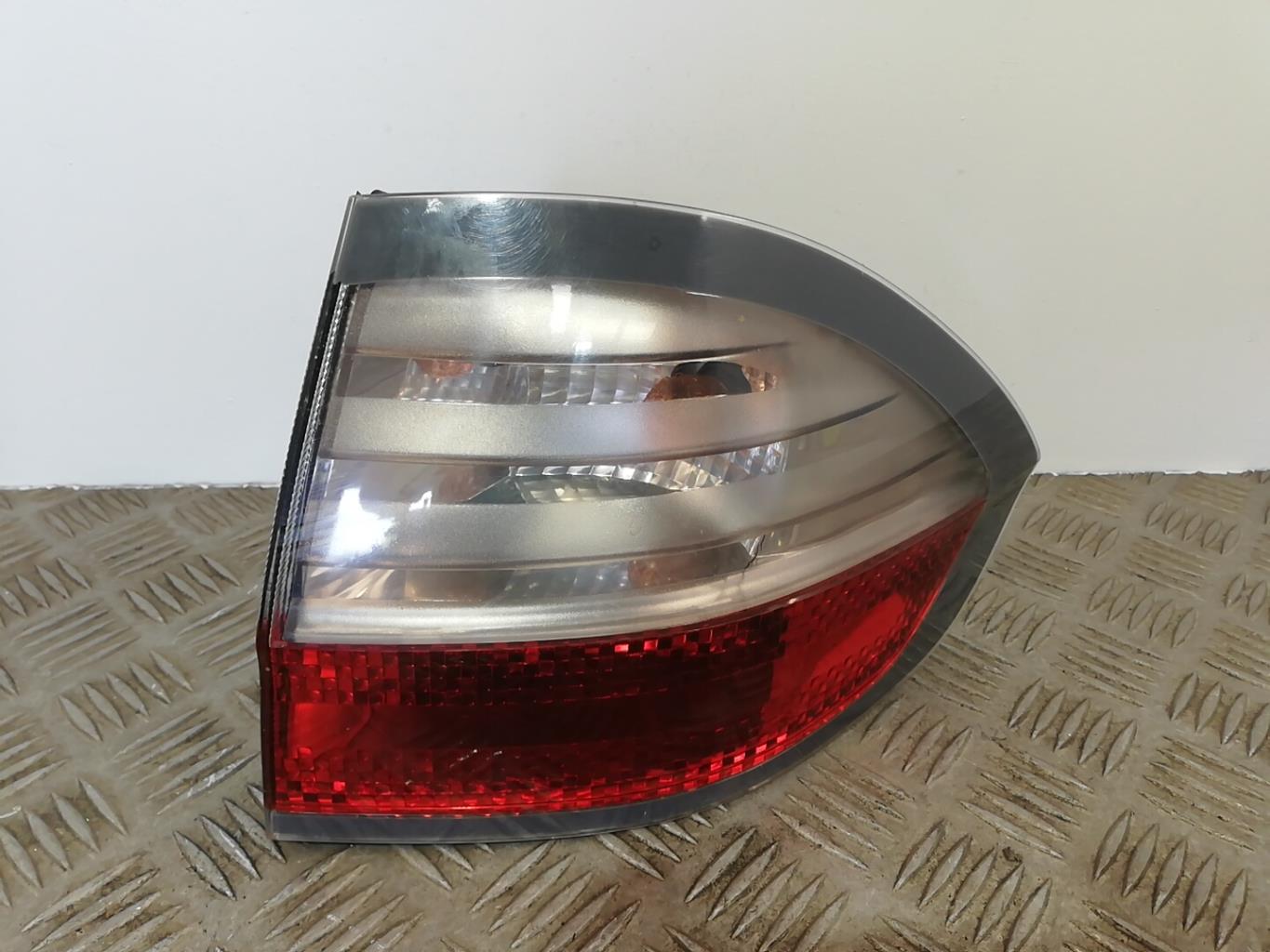Fanale posteriore principale destro (luci) FORD S-MAX 1 PHASE 1 Gasolina - 1