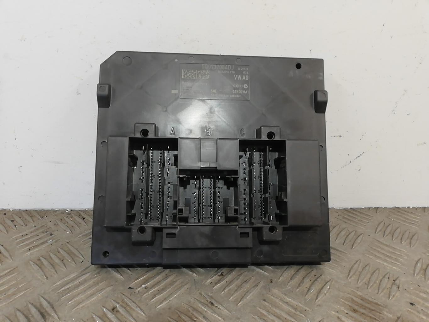 Module électronique VOLKSWAGEN GOLF 7 PHASE 2 Essence - 1