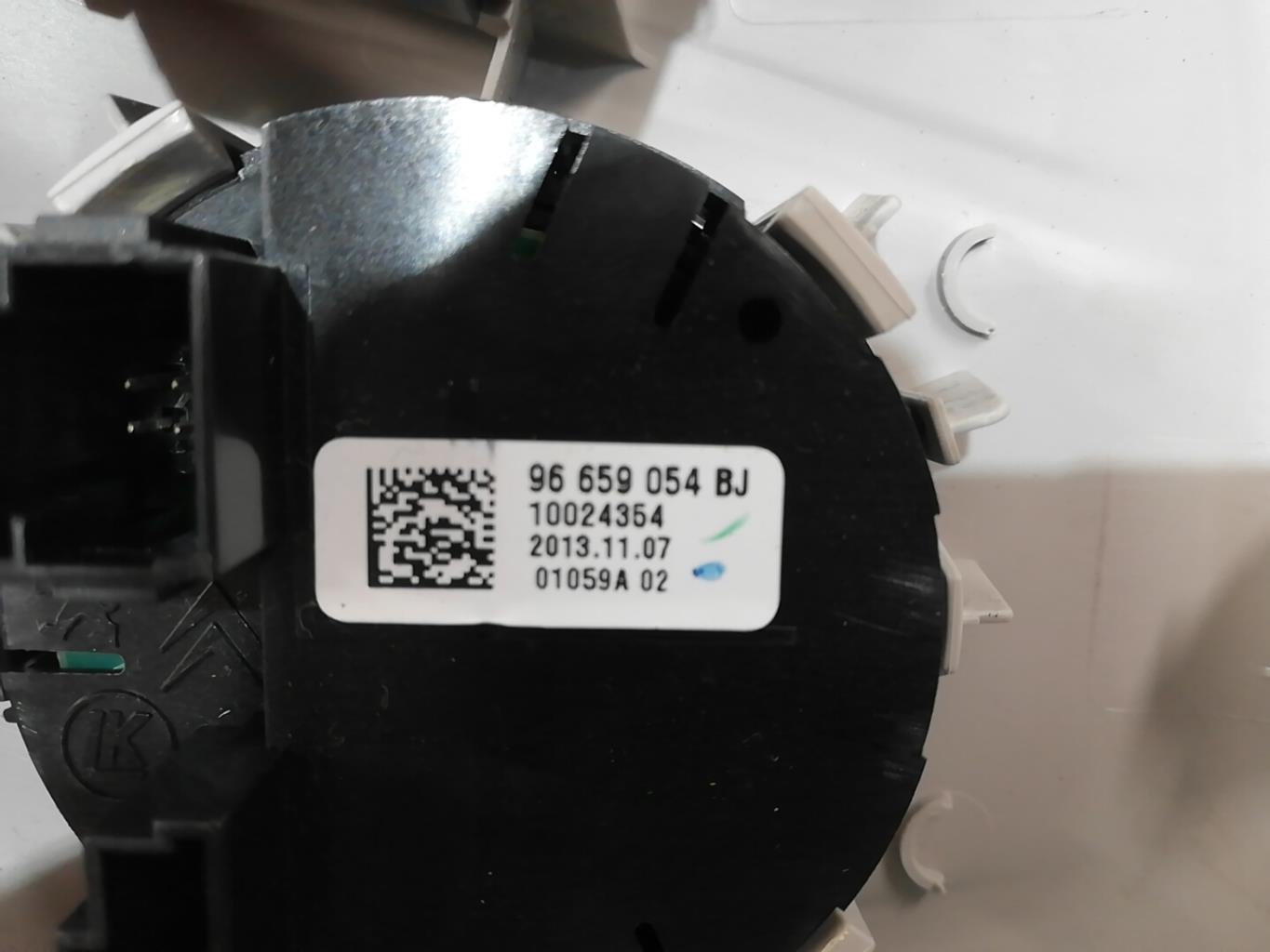 Eclairage de plafonnier CITROEN C4 PICASSO 2 PHASE 1 Essence - 1