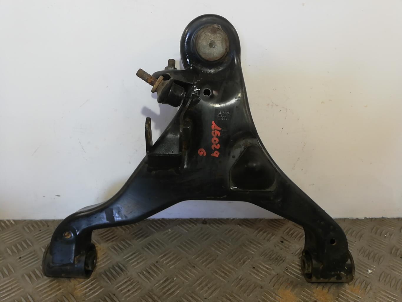 Triangolo inferiore anteriore sinistro NISSAN PATHFINDER 2 PHASE 2 Diésel - 1