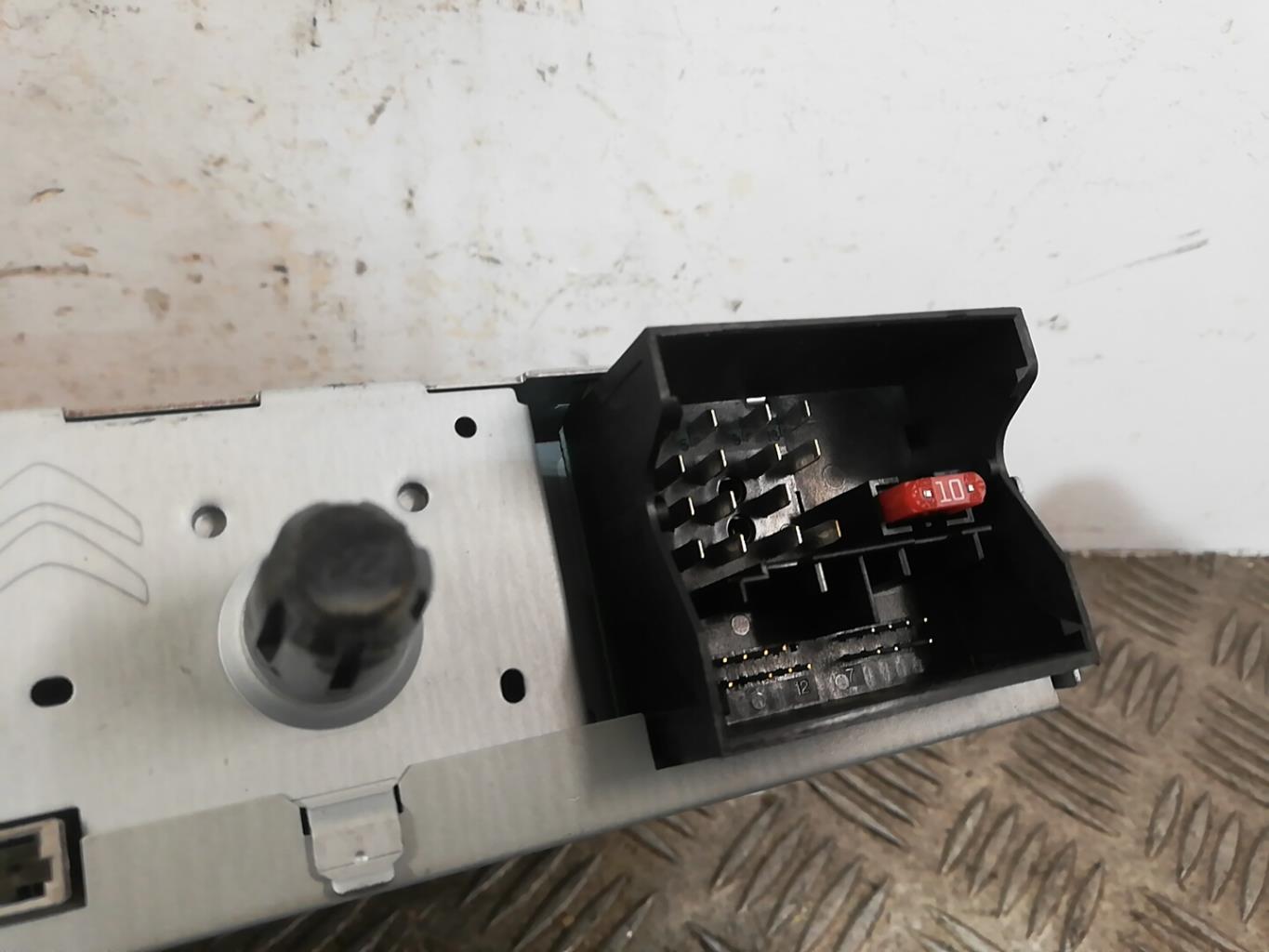 Autoradio d'origine CITROEN C4 2 PHASE 1 Diesel - 1