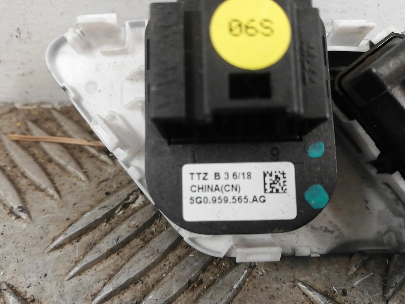 Comando regolazione specchietti retrovisori VOLKSWAGEN GOLF 7 PHASE 2 Gasolina - 1